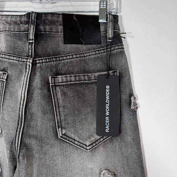 NWT Racer Worldwide Women’s Distressed Letter Patched Baggy Jeans in Size 28 - Picture 8 of 12